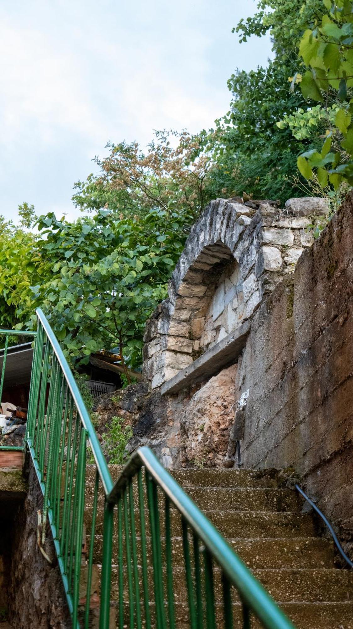 Panoramic View House